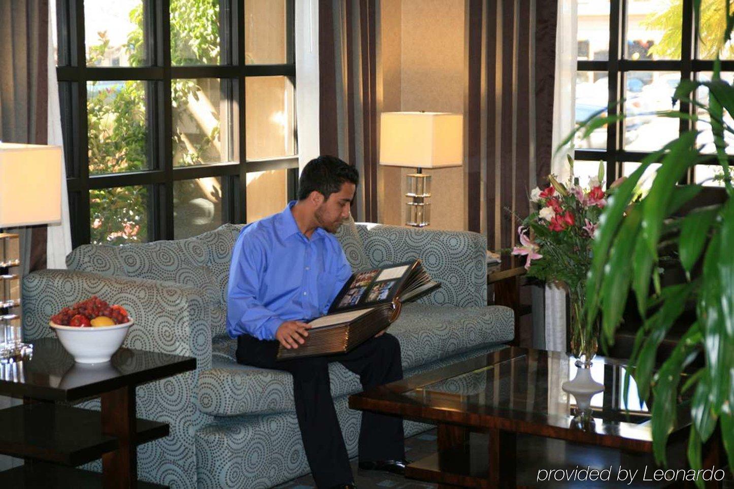 Hampton Inn Santa Barbara/Goleta Dalaman gambar